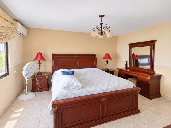 Excelente Oportunidad! Apartamento amoblado en venta en Marbella | PH Torres Ebbelle