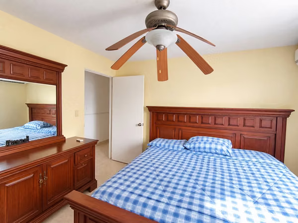 Excelente Oportunidad! Apartamento amoblado en venta en Marbella | PH Torres Ebbelle