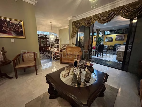 Casa en venta Villa de las Fuentes 27-2035 MMM