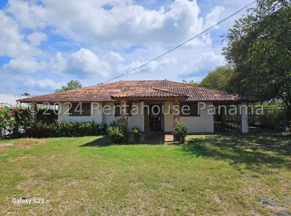 Casa en venta Coronado 27-1876 MMM