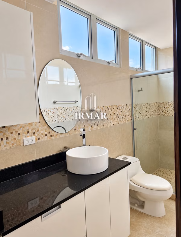 SELL HOUSE ON EMERALD COAST