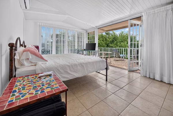 VENTA CASA FRENTE AL MAR EN GORGONA
