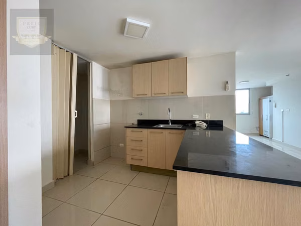 VENTA DE APARTAMENTO EN TORRES DE CASTILLA, VÍA ESPAÑA
