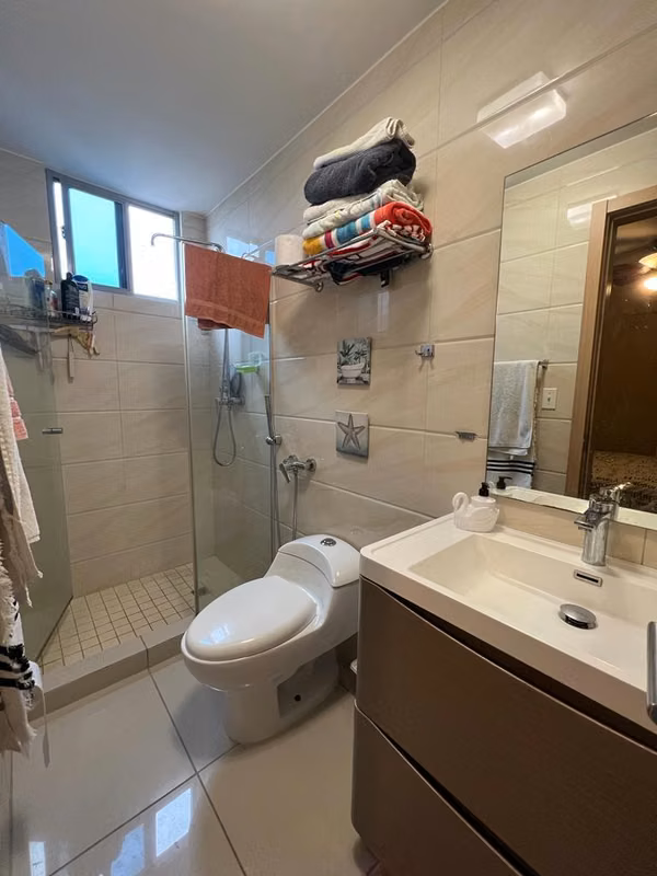 APARTAMENTO EN VENTA EN PH TORRES DE CASTILLA