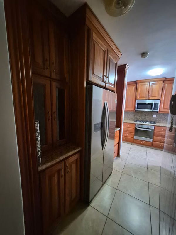 Sell Apt in PH Beverly Hills