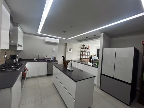 LIVE IN COCO DEL MAR – SPACE, COMFORT & A PRIME LOCATION THREE BEDROOMS THREE BATHROOMS H.124; SEA VIEW