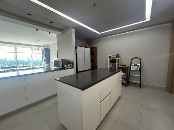 LIVE IN COCO DEL MAR – SPACE, COMFORT & A PRIME LOCATION THREE BEDROOMS THREE BATHROOMS H.124; SEA VIEW