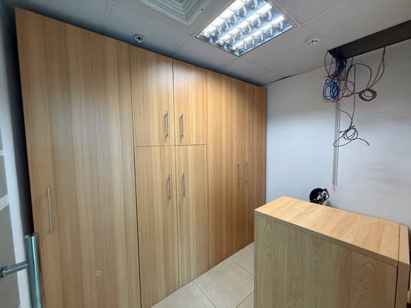 Alquiler Oficina en Torre Banesco, Marbella