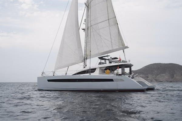 Catamaran Privilege  