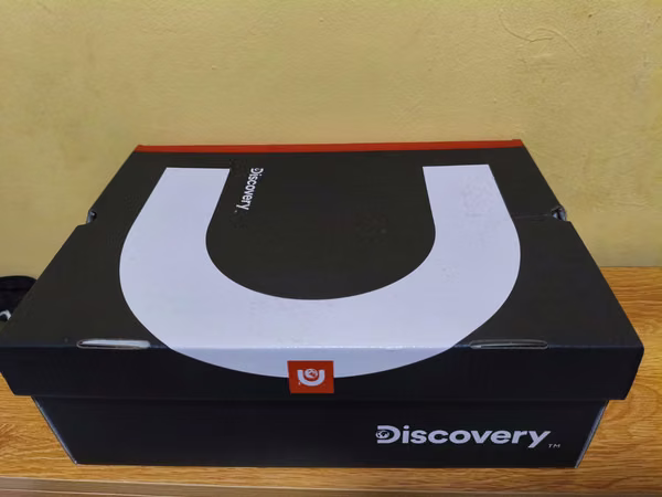 Security boots brand DISCOVERY