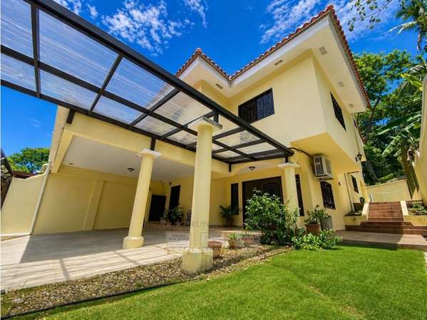 Venta de Casa en Albrook - Ancon Áreas revertidas G.S