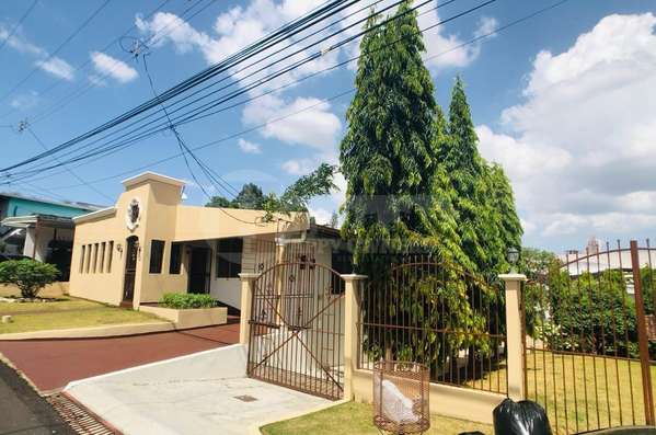Sale of house in Betania. YP