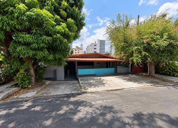 Sale of Commercial House in San Francisco, 500 m ² of construction