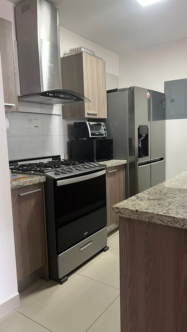 Alquiler de apartamento en PH San Roque Via España