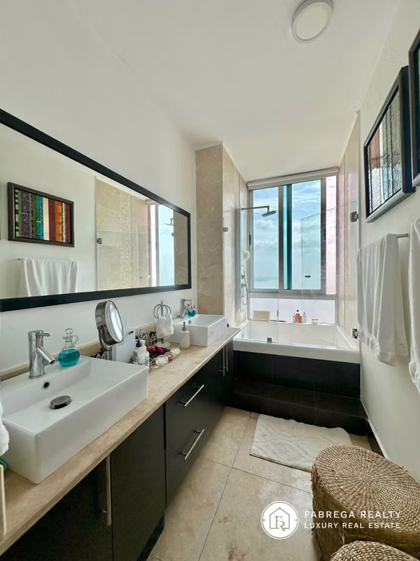 Apartamento vista al mar en venta - Coco del Mar