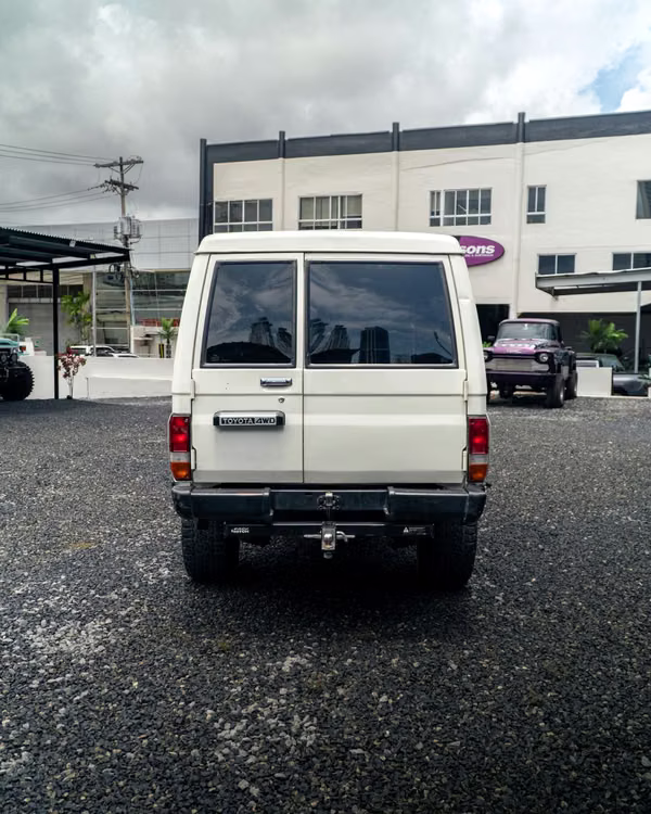 Toyota Land Cruiser Serie 78 Ambulancia 2022 — 4.2L Diésel
