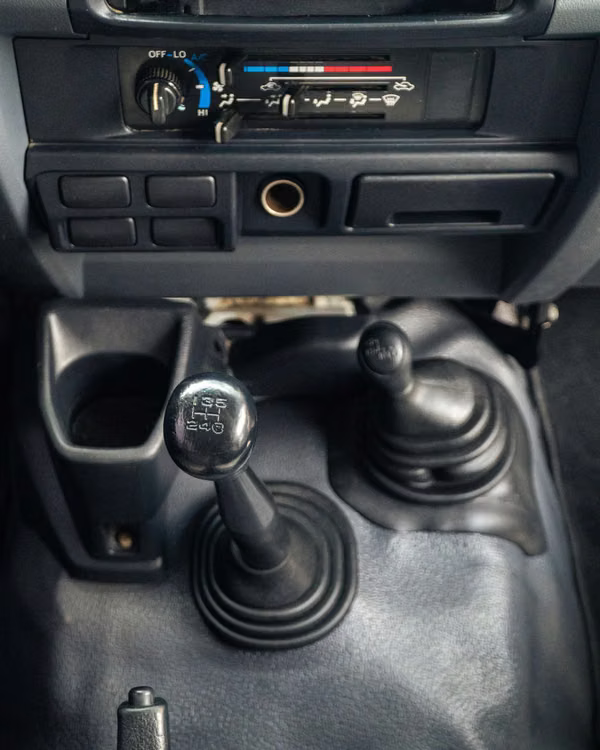 Toyota Land Cruiser Serie 78 Ambulancia 2022 — 4.2L Diésel