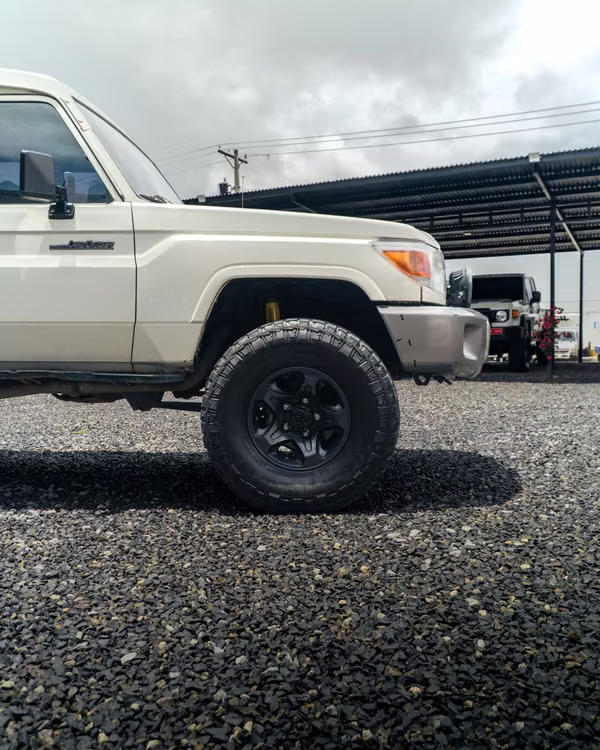 Toyota Land Cruiser Serie 78 Ambulancia 2022 — 4.2L Diésel