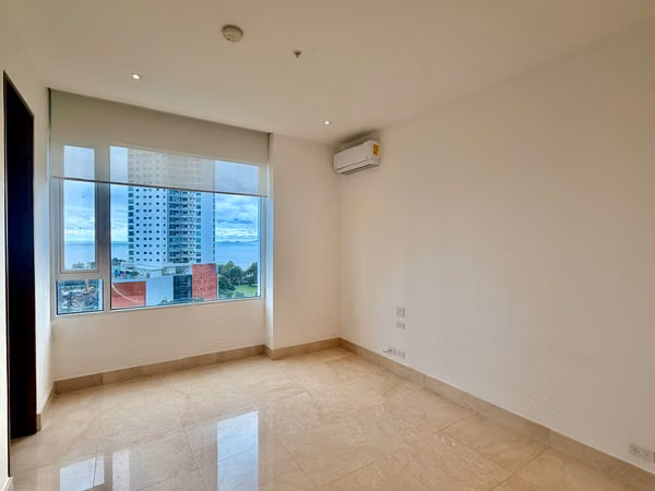 4 rec sea view and city for sale - East Coast