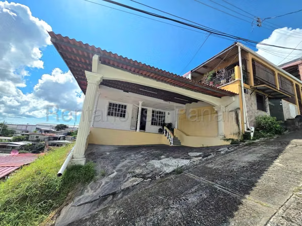 Venta de Casa Unifamiliar en El Crisol 27-2524GG