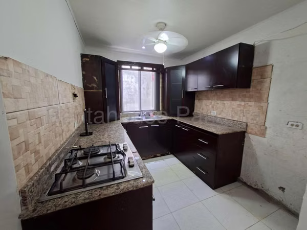 Venta Casa en Nuevo Reparto | 247 m² de Terreno | $180,000