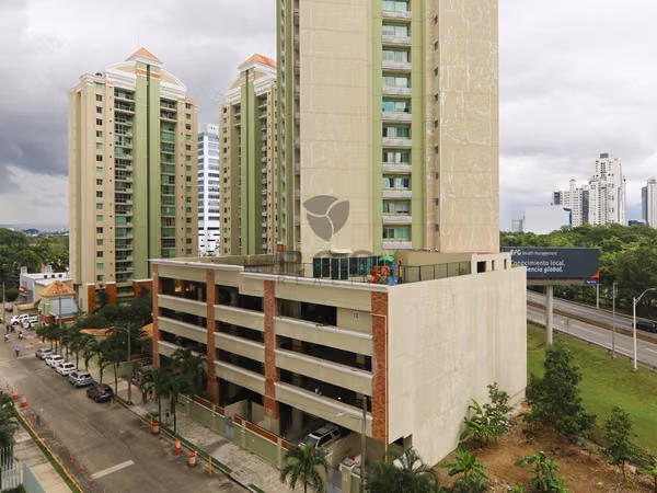 PH Costa View, Costa del Este: Apartamento grande a excelente precio