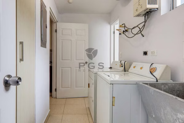 PH Costa View, Costa del Este: Apartamento grande a excelente precio