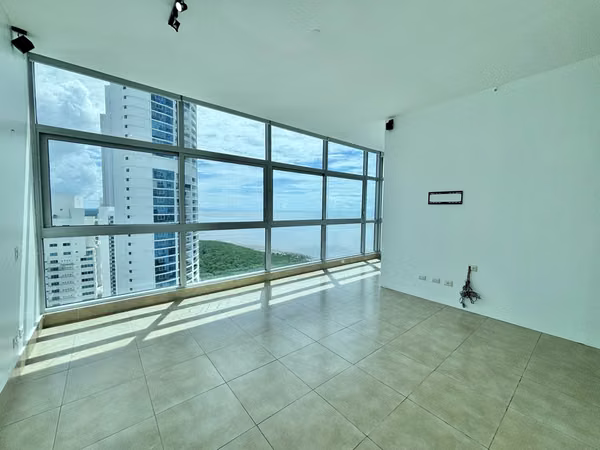 Exclusivo y Amplio Apartamento Frente al Mar en PH Ten Tower – Costa del Este
