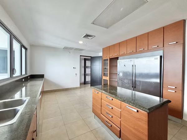Exclusivo y Amplio Apartamento Frente al Mar en PH Ten Tower – Costa del Este