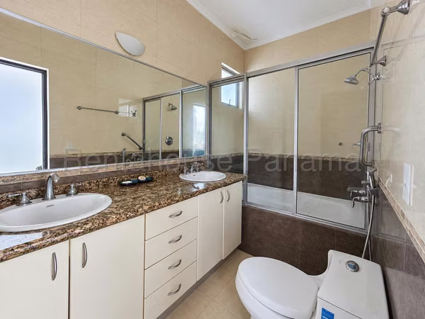 VENDO ESPECTACULAR APARTAMENTO EN BELLA VISTA