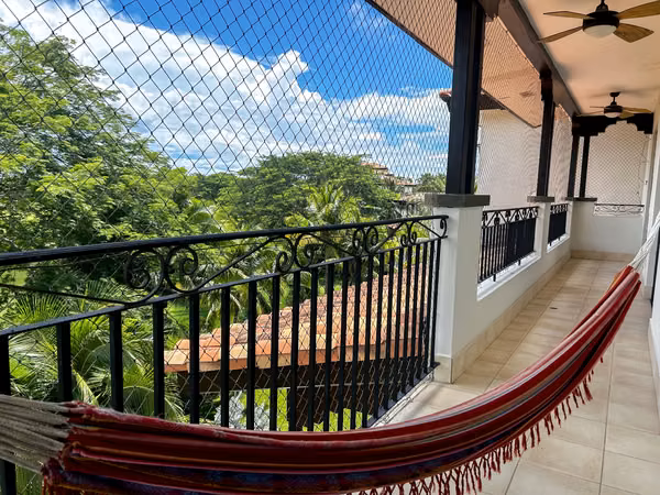 SALE: Good adventure - 124; Two-level apartment with golf view - 124; $745,000