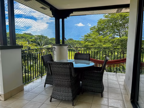 SALE: Good adventure - 124; Two-level apartment with golf view - 124; $745,000