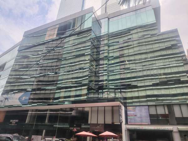 Office rental in Executive Street 50 HQ