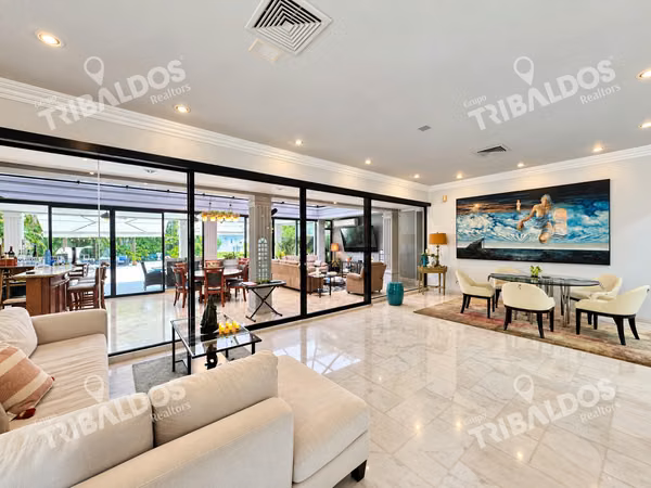 Casa en Alquiler en Altos del Golf, Panamá | Ideal para Embajadas y Residencias Diplomáticas