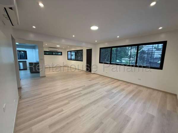 Commercial Office for Rent in Marbella JG