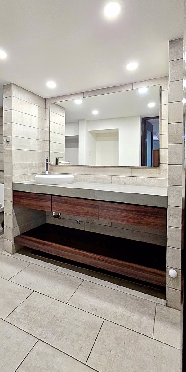 LOFT | 150 m² | 2 BEDROOMS | 2.5 BATHROOMS | DEN | 2 PARKING SPACES | STORAGE.