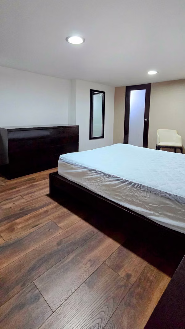 LOFT | 150 m² | 2 BEDROOMS | 2.5 BATHROOMS | DEN | 2 PARKING SPACES | STORAGE.