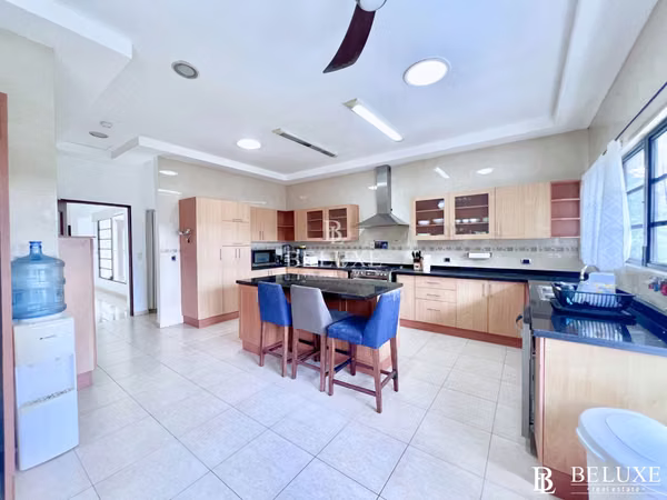 SALE OF HOUSE IN CARDENAS VILLAGE (4)