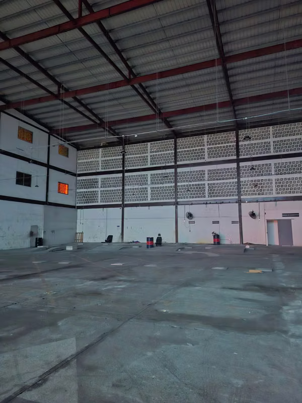 LOCAL COMERCIAL EN ALQUILER EN EL DORADO – 1,000 M² | 12 M DE ALTURA | ALTA EXPOSICIÓN