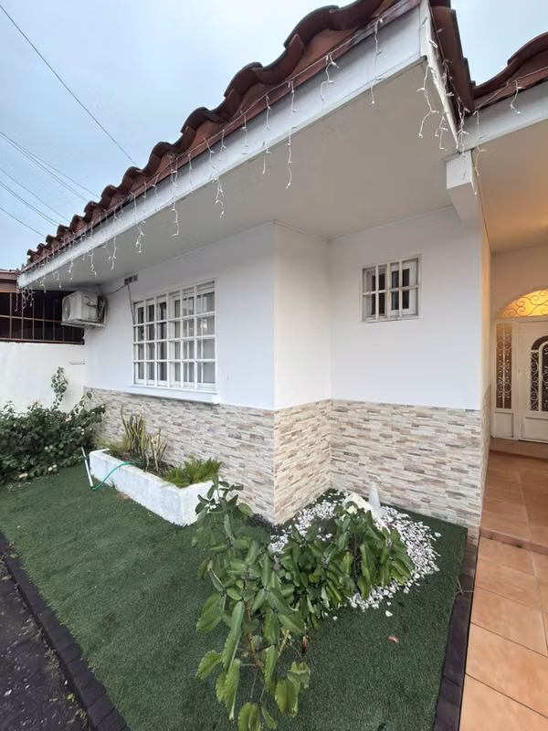 ¡SE ALQUILA LINDA CASA EN ALTOS DE PANAMÁ!  ÚLTIMO PRECIO: $1,600