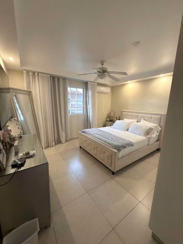 ¡SE ALQUILA LINDA CASA EN ALTOS DE PANAMÁ!  ÚLTIMO PRECIO: $1,600