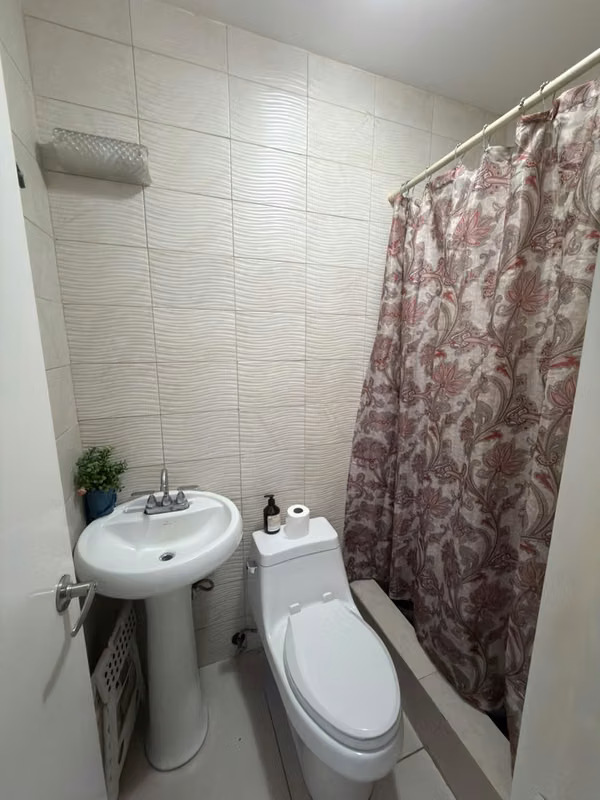 ¡SE ALQUILA LINDA CASA EN ALTOS DE PANAMÁ!  ÚLTIMO PRECIO: $1,600