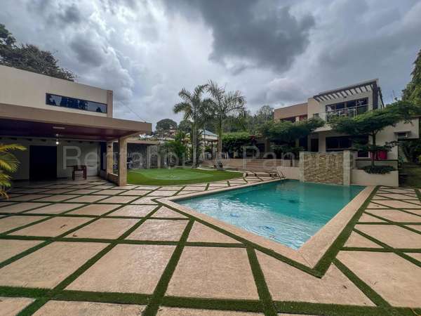 Sale of House in Club de Golf Brisas del Golf HQ