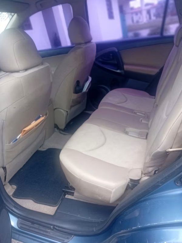 I sell Toyota RAV-4 in good condition