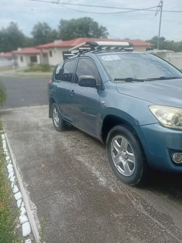 I sell Toyota RAV-4 in good condition
