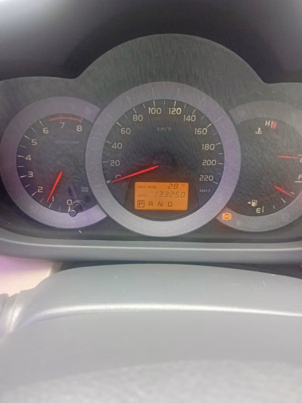 I sell Toyota RAV-4 in good condition