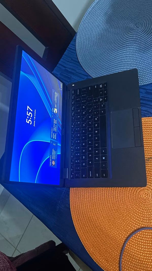 VENDI Laptop Dell Laptitude 5300 - Touch