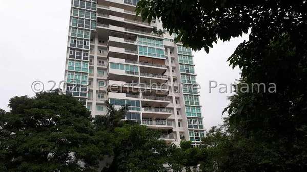 Sale of Apartment in Altos del Golf, PH Pradera 23LGG10109