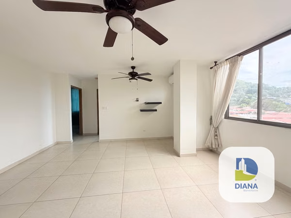 Apartment for rent in Altos de Santa Maria