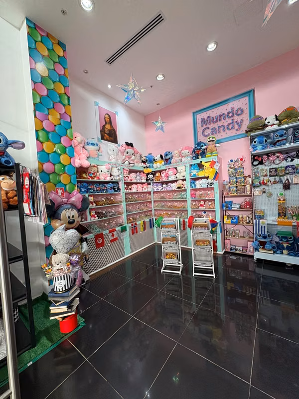 Sell candy, stuffed and gift business in Westland Mall - Excellent opportunity